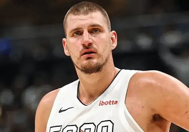 100%入选名人堂球星榜单！詹杜库哈炮实至名归，三大MVP意外落选