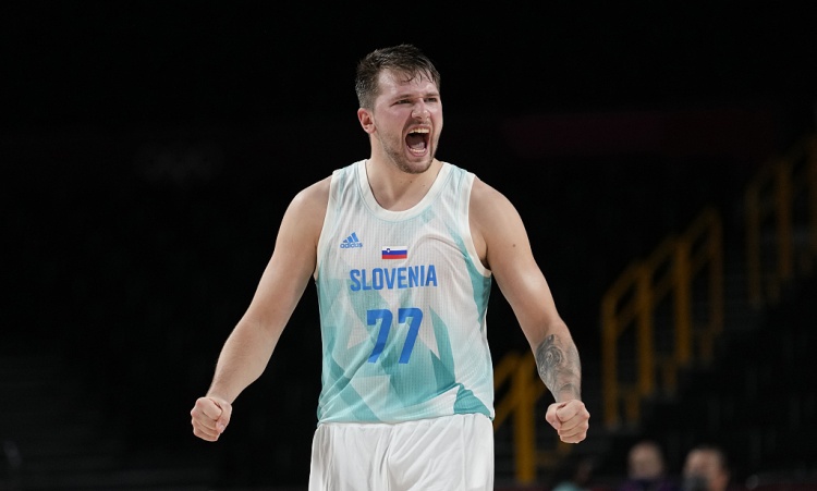 星空体育平台-斯洛文尼亚男篮确认东契奇健康状况良好 队长正常参与球队训练