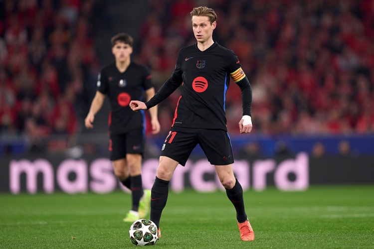 星空体育平台-世体:德容更换经纪人,新经纪人希望尽快约见巴萨并商讨球员续约