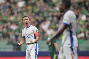 东体：斯卢茨基看淡争冠形势 足协杯后吴曦脚背内外总共缝了五针