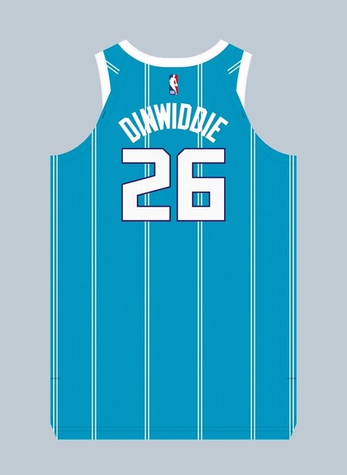 球衣记者:塞克斯顿在黄蜂穿8号&丁威迪26&康诺顿21&普拉姆利22