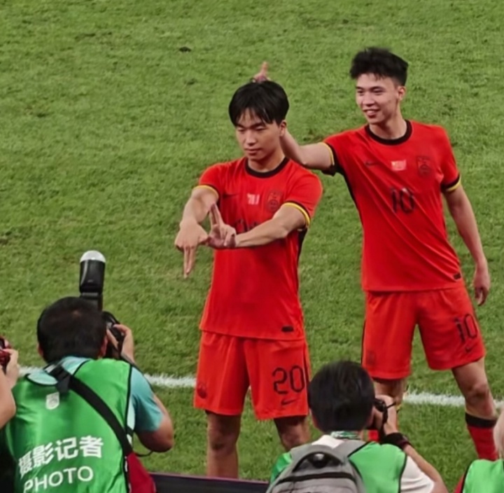 星空官网-今日趣图:打平即可出线,这次U22国足实现了!