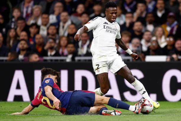 星空投注-【评分】皇马全员掉线，世一锋莱万！神一般弗利克！