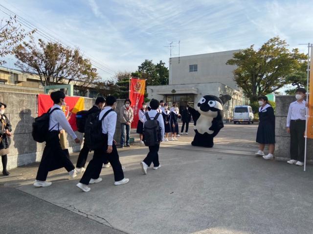 星空体育官网-足球从娃娃抓起!围观隔壁国家小朋友们的足球周末